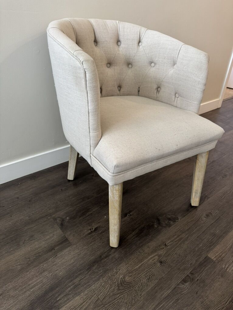 cream Color Tufted Chair