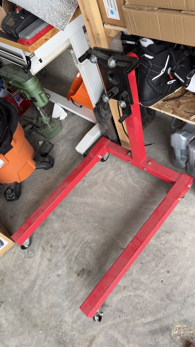 1250 lb capacity Engine Stand