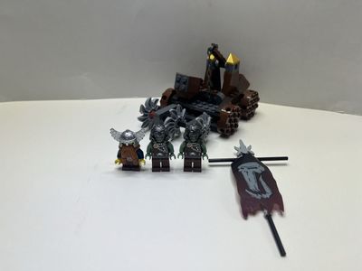 LEGO 7040 Fantasy Era Dwarves’ mine defender 98% Complete.