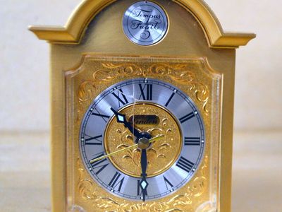 Vintage Swiza Tempus Fugit Gold Tone Quartz Desk Mantle Clock Japan