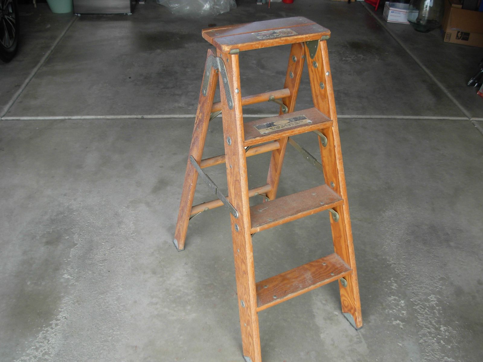 Vintage Wood Step Ladder / Heavy Duty 1993 Babcock Wood Step Ladder