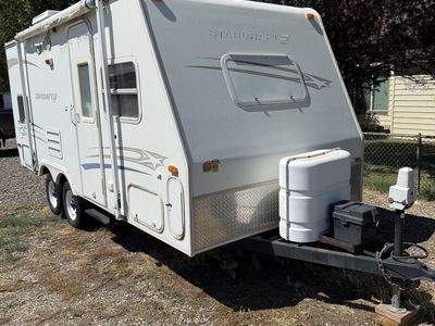 2006 Starcraft NXP 20DBB Bumper Pull Travel Trailer - Lightweight