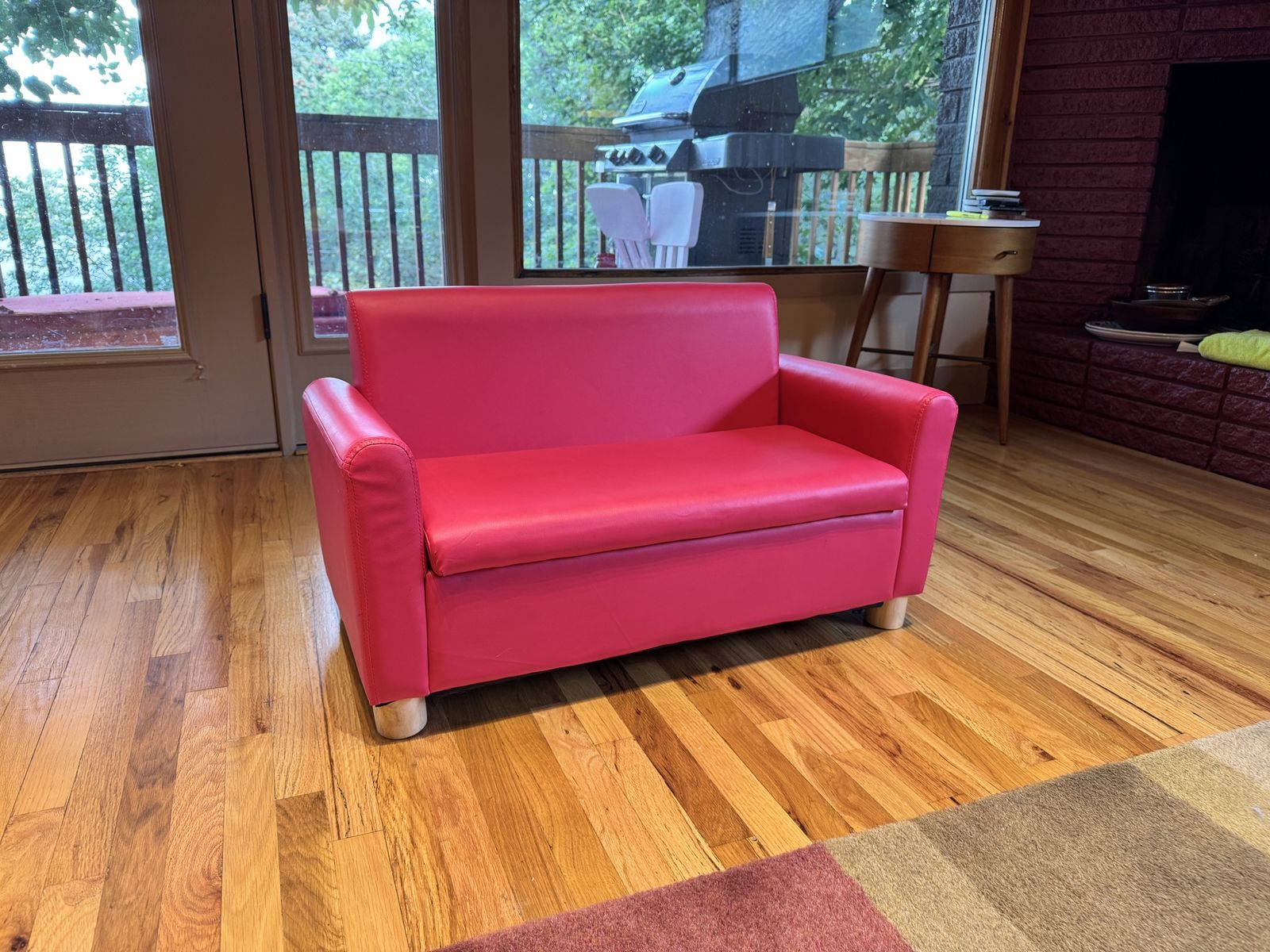 Pink Faux Leather Kids Mini Sofa Couch with Light Wood Legs and Storage Compartment 