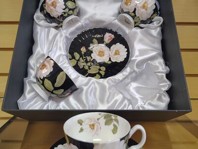 8pc Bone China Tea / Coffee set - $39.99 (NEW) roses / floral. 4 cups & 4 saucers. Black_pink_green