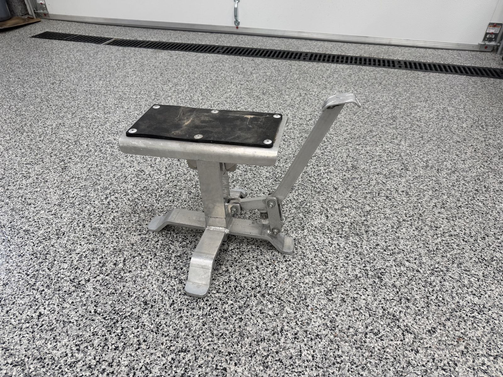 Motorcycle stand