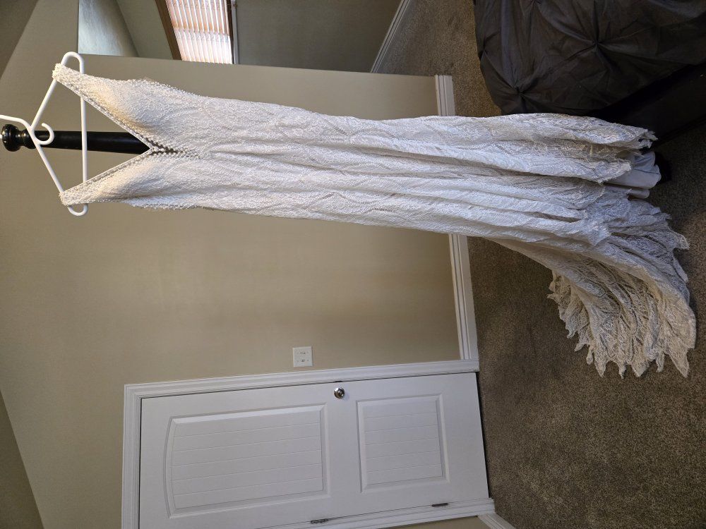 Madison James Wedding Dress – Size 8 – Sand/Ivory