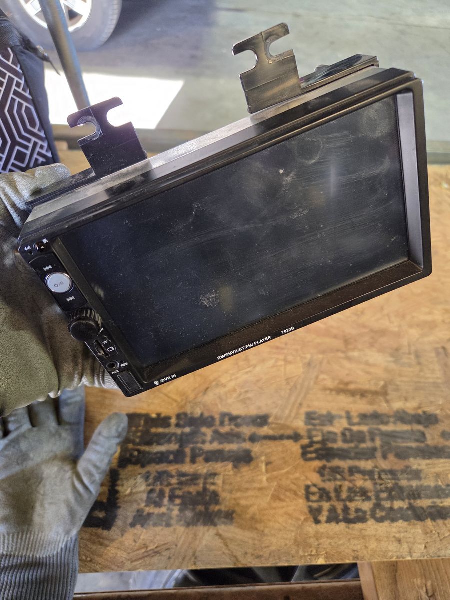 Radios OPEN TO CASH OFFERS FOR EACH