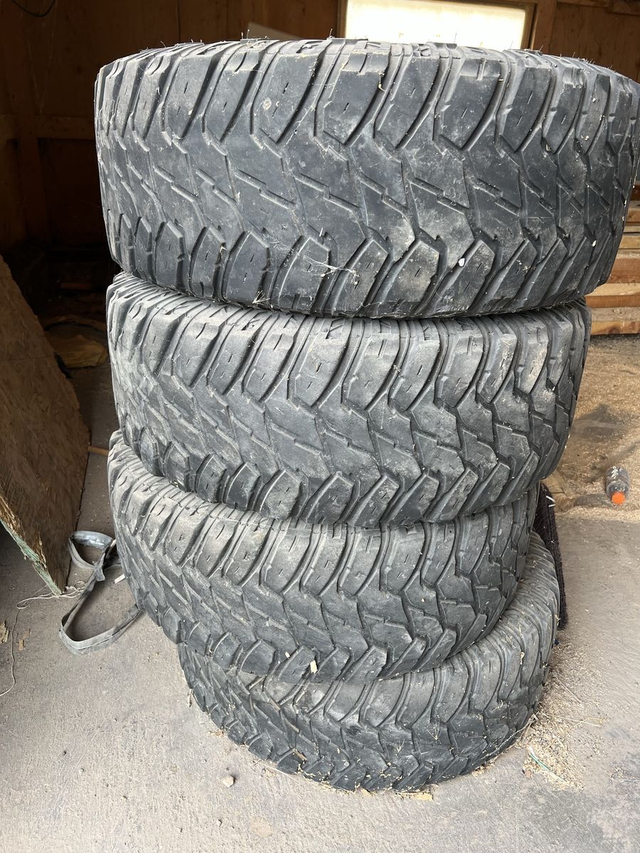 35/12.50/18 Cooper Discover STT