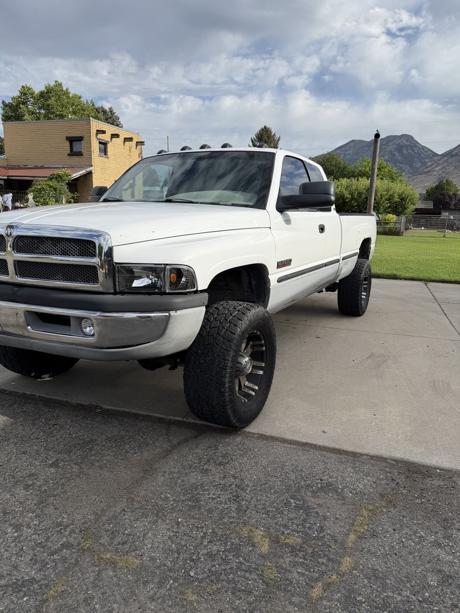 1999 Dodge Ram 2500 Laramie SLT