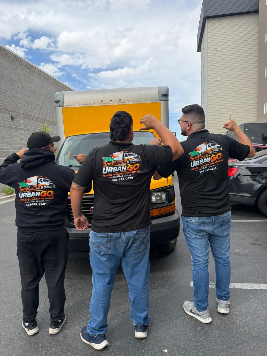 Moving services/ delivery services / junk removal