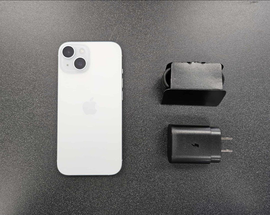 Iphone 15 128gb White. T-Mobile / Metro / Mint