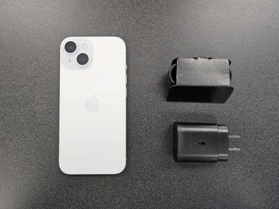 Iphone 15 128gb White. T-Mobile / Metro / Mint