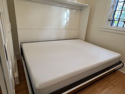 Queen Murphy Bed / Wall Bed, Excellent Condition