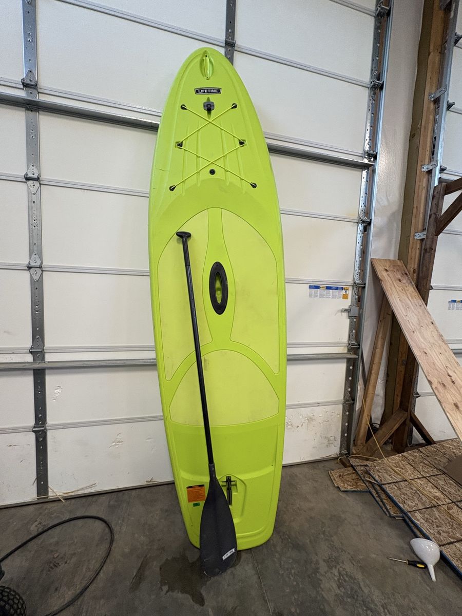 Hard green Lifetime paddleboard