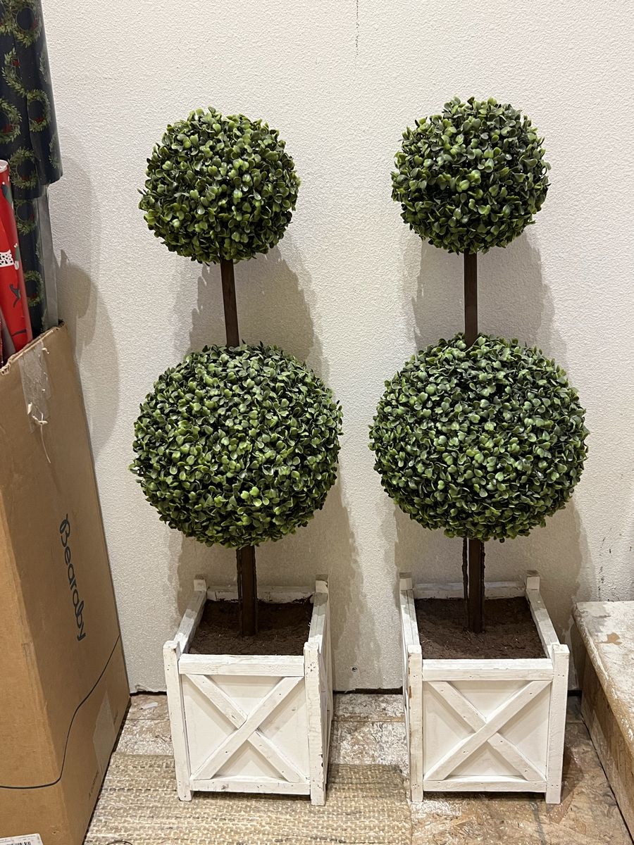Pair of Artificial Boxwood Topiary Trees in White Planters - Decorative Greenery