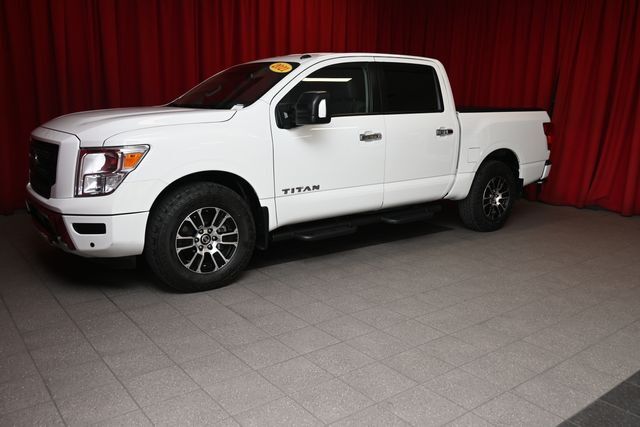 2021 Nissan Titan SV