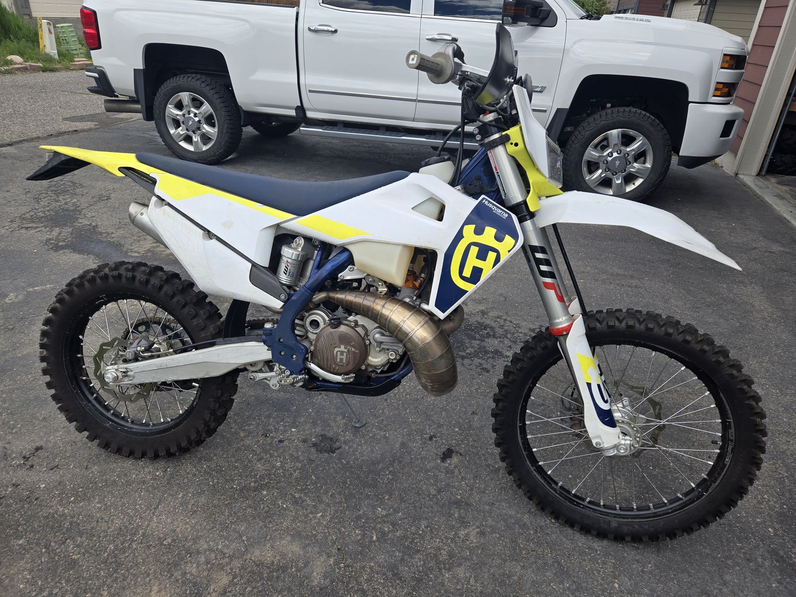 2023 husqvarna TE 300