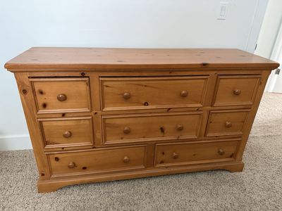 Dresser