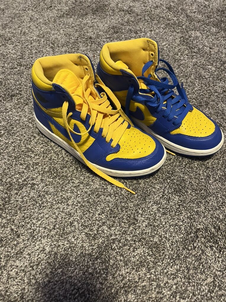 Womens Air jordan 1 Size 7.5