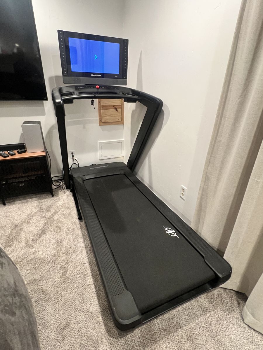 NordicTrack Commercial 2450 Treadmill