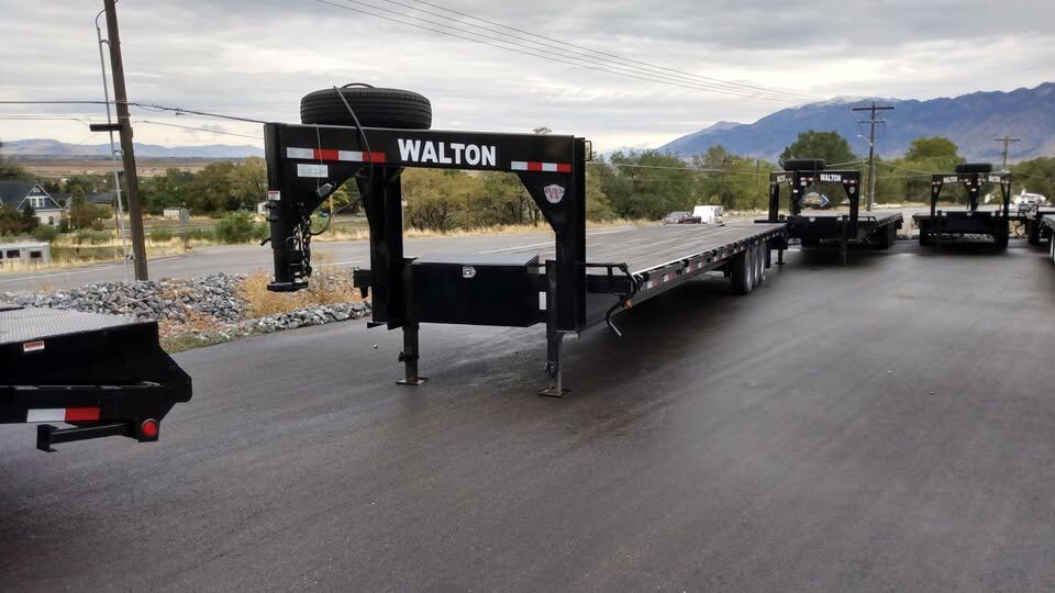 New 2023 40 FT Walton flatbed Gooseneck