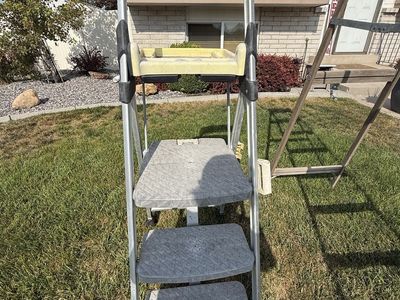 Cosco Step Ladder