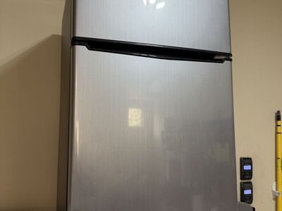 Whirlpool Mini Fridge/freezer Combo