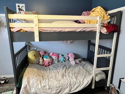 Bunk bed
