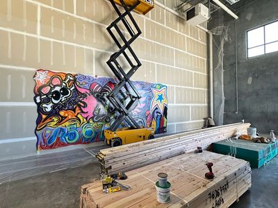 SCISSOR LIFT 19FT - 26FT - 32FT. RENTAL GENIE - JLG - JCB.