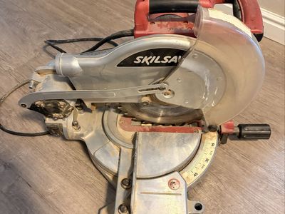 Skilsaw Miter Saw