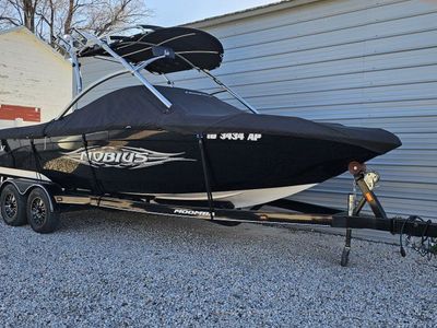 2008 Moomba Mobius XLV