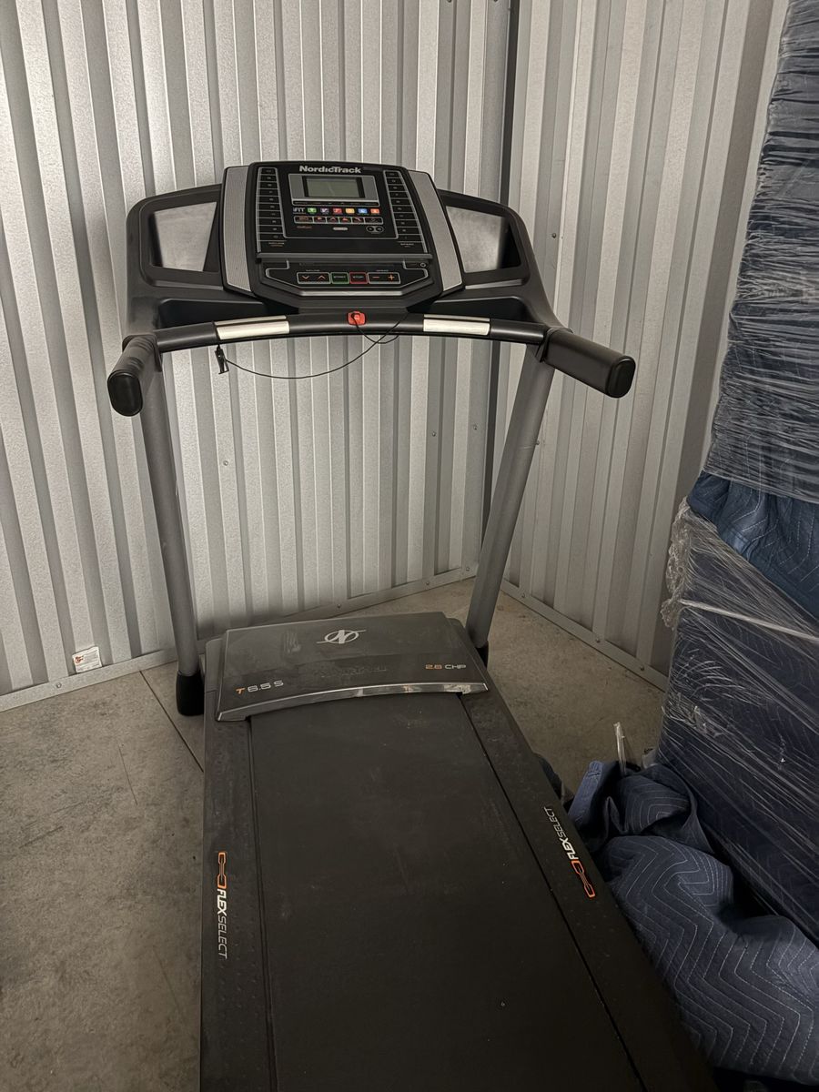 NordicTrack T 6.5 S Treadmill - iFit Compatible, 2.6 CHP Motor, Foldable Design
