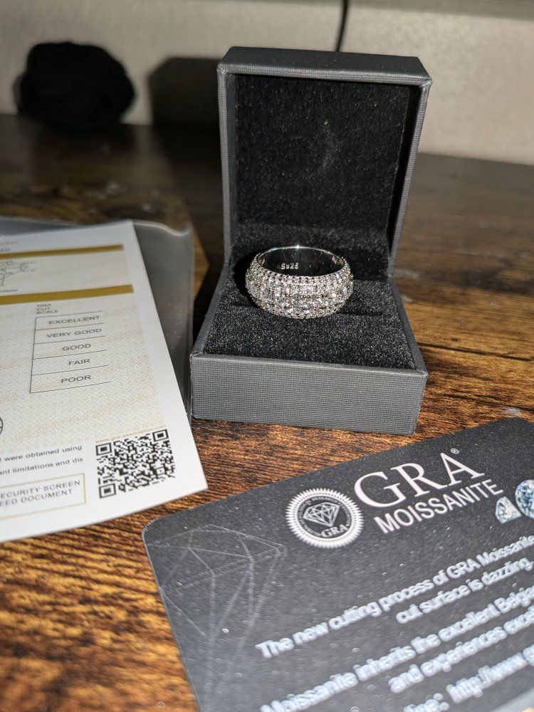 Moissanite Mens Ring Size 9