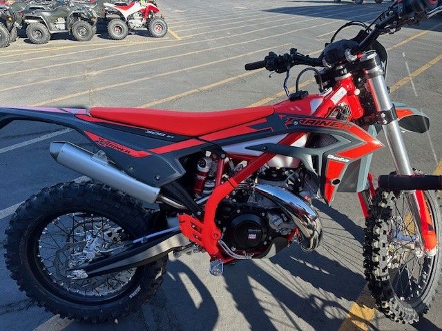 2025 Beta Motorcycles 300 XTRAINER