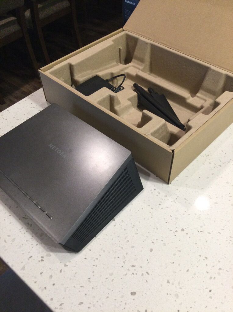 NetGear Nighthawk AC1900 Router
