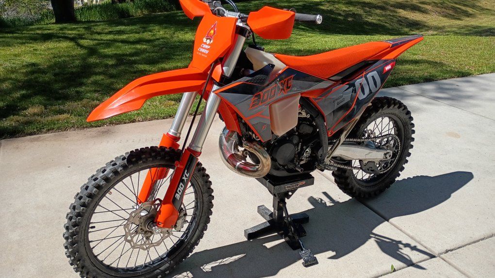 2023 KTM 300XC