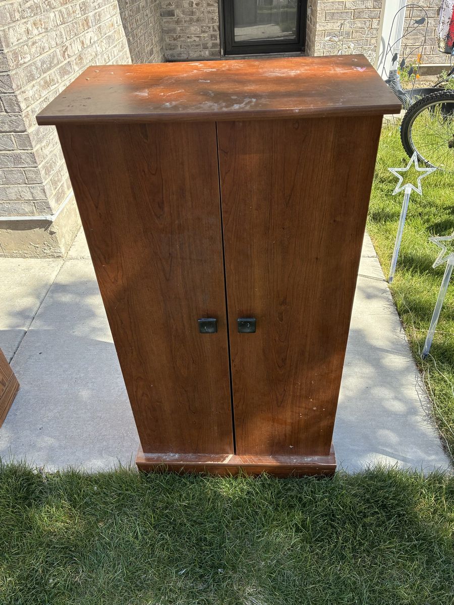 2 DVD cabinets