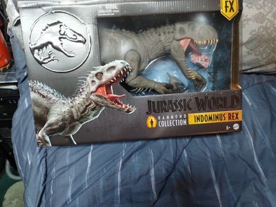 Selling at retail cost Jurassic World Hammond Collection Indominus Rex