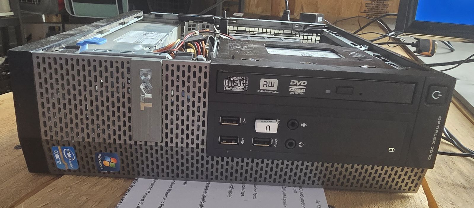Dell Small Form Factor Optiplex 7010 320 Gig HD 8 Gig RAM WIFI DVD Nice Fast