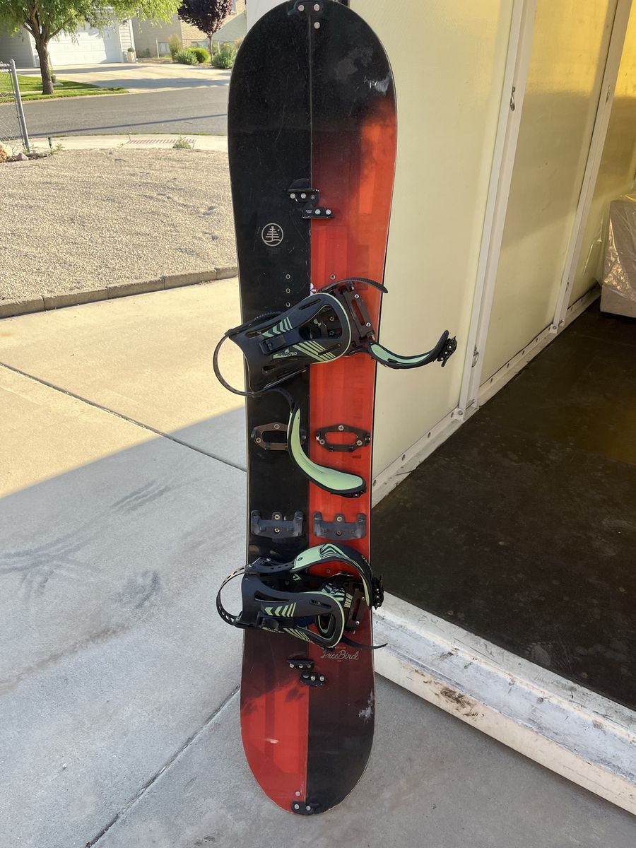 Burton freebird women’s splitboard w/ spark r&d bindings