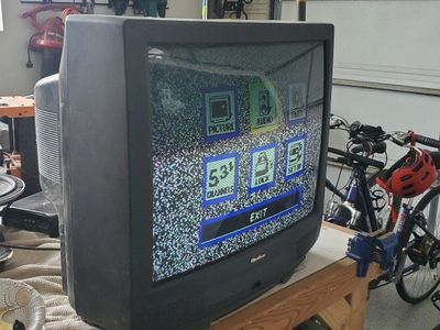 27" Quasar CRT tv box tv tube tv