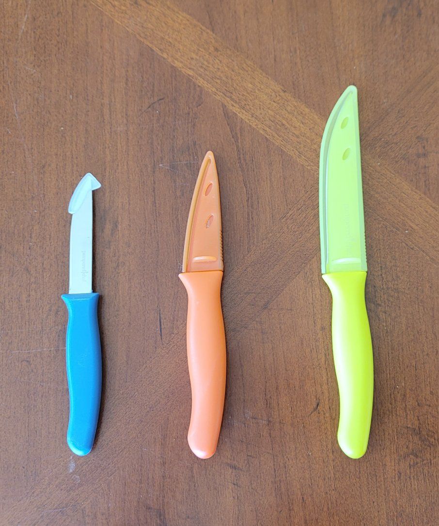 Set of 3 Pampered Chef Kitchen Prep Knives Utility Paring Coated with Sheath Cover 