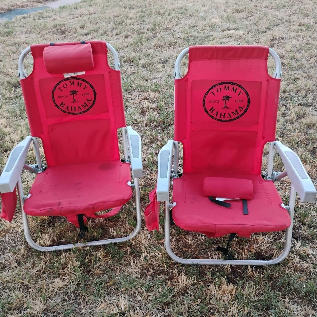 Tommy Bahama Backpack Beach Chairs Set 2
