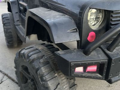 Kids jeep ride on