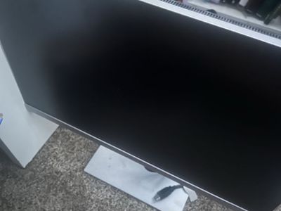 HP and Dell Monitors