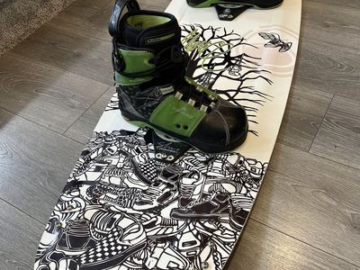 Liquid Force Wakeboard 136 with Bindings - Shane Bonifay Press Series
