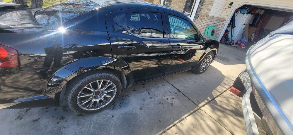 2013 Dodge Avenger SE Sedan Black - Used Car with Aftermarket Radio & Custom Wheels