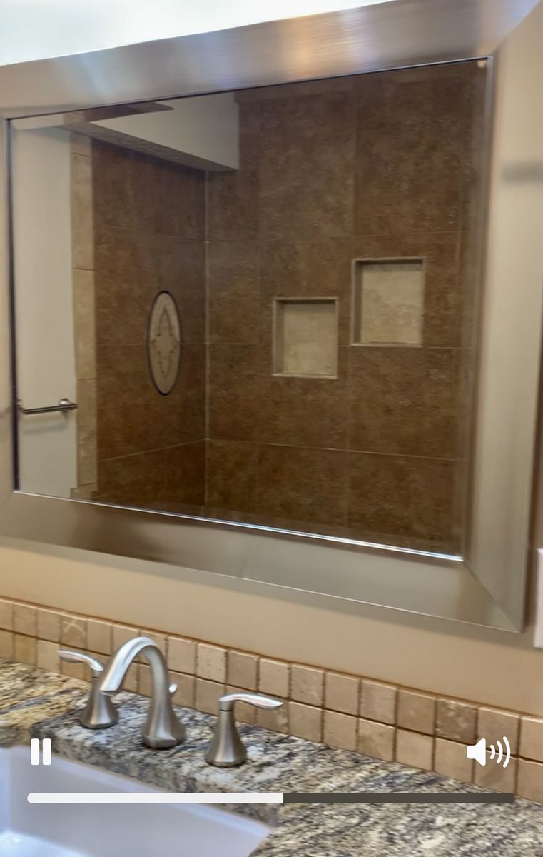 Main image 7