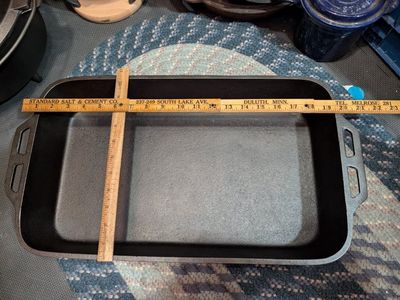 Giant Vintage Lodge Cast Iron Rectangular Fish Fryer!