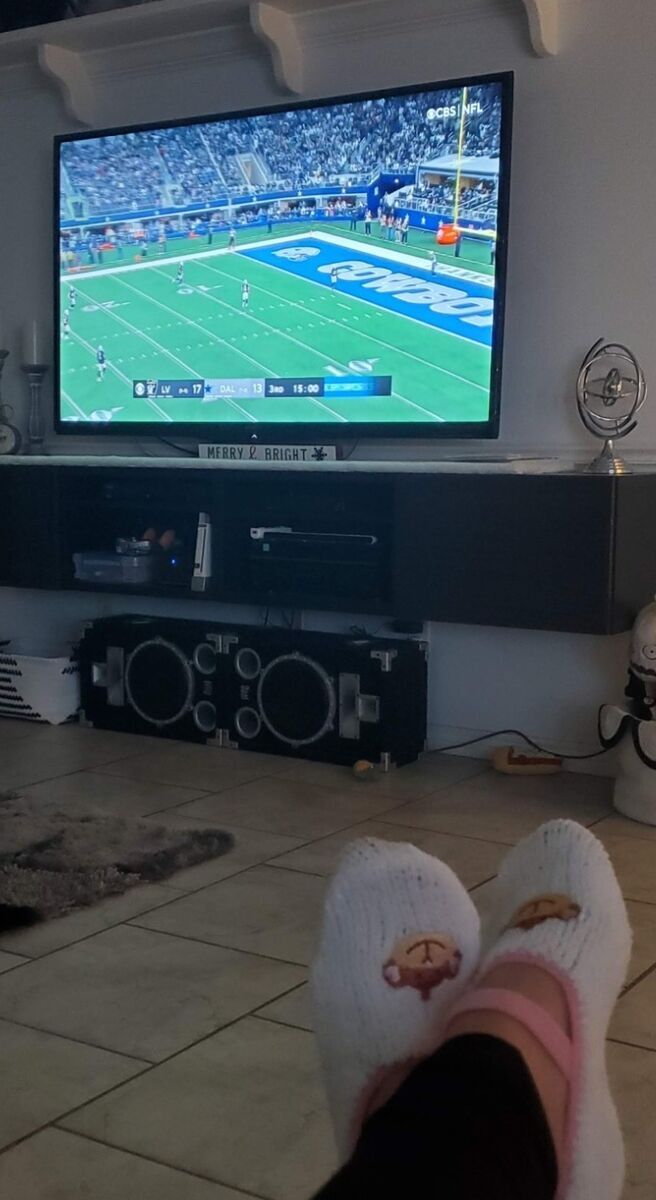 VIZIO 75” Smart TV – Excellent Condition